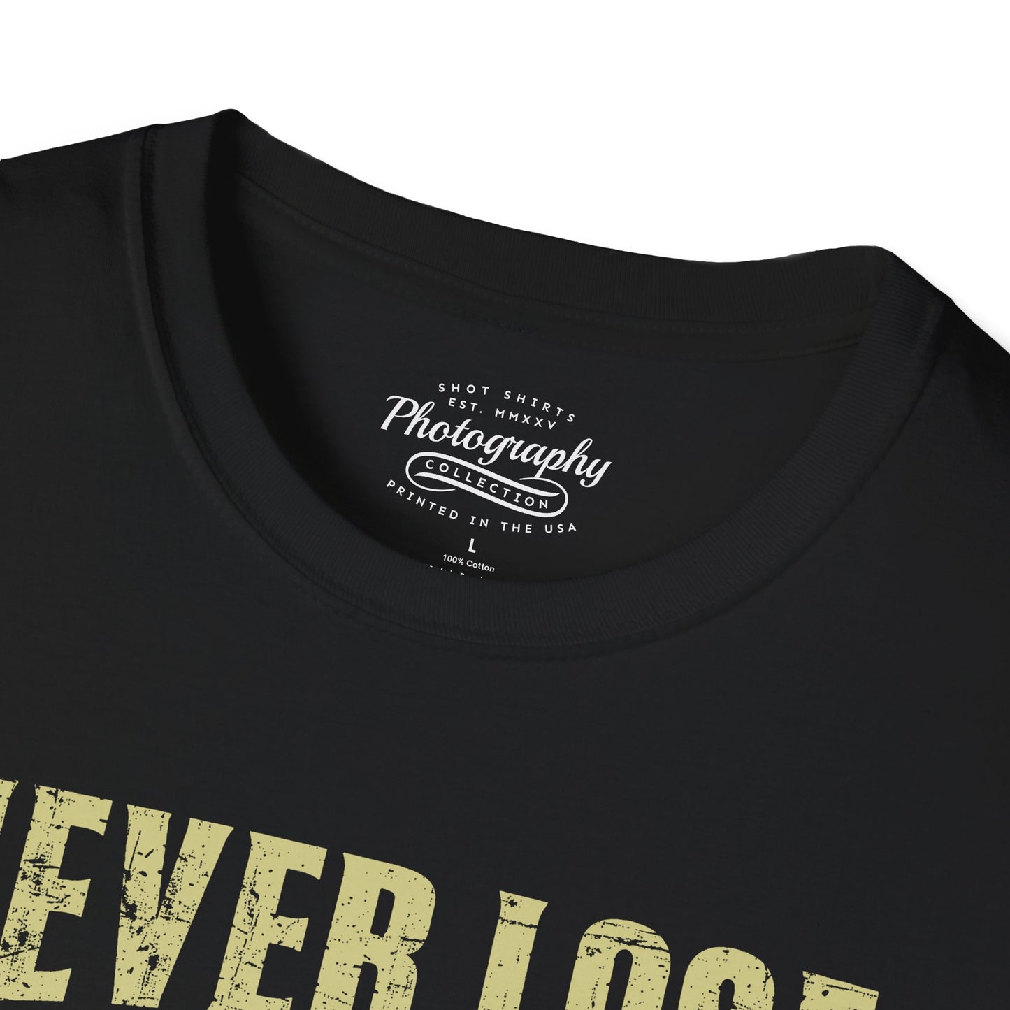 0092. Never Lose Focus Retro Sunset Photographer Silhouette Unisex T-Shirt