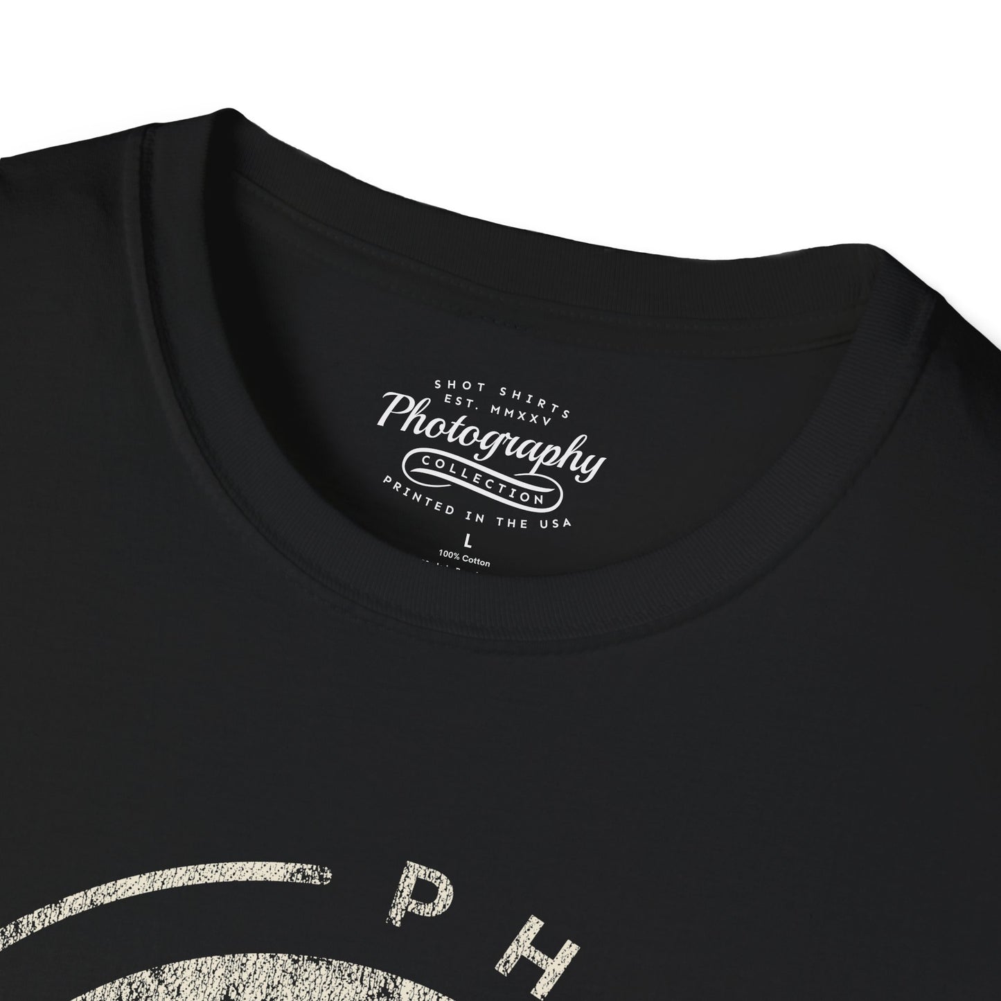 0065. Grunge Girl Photographer Silhouette Unisex T-Shirt