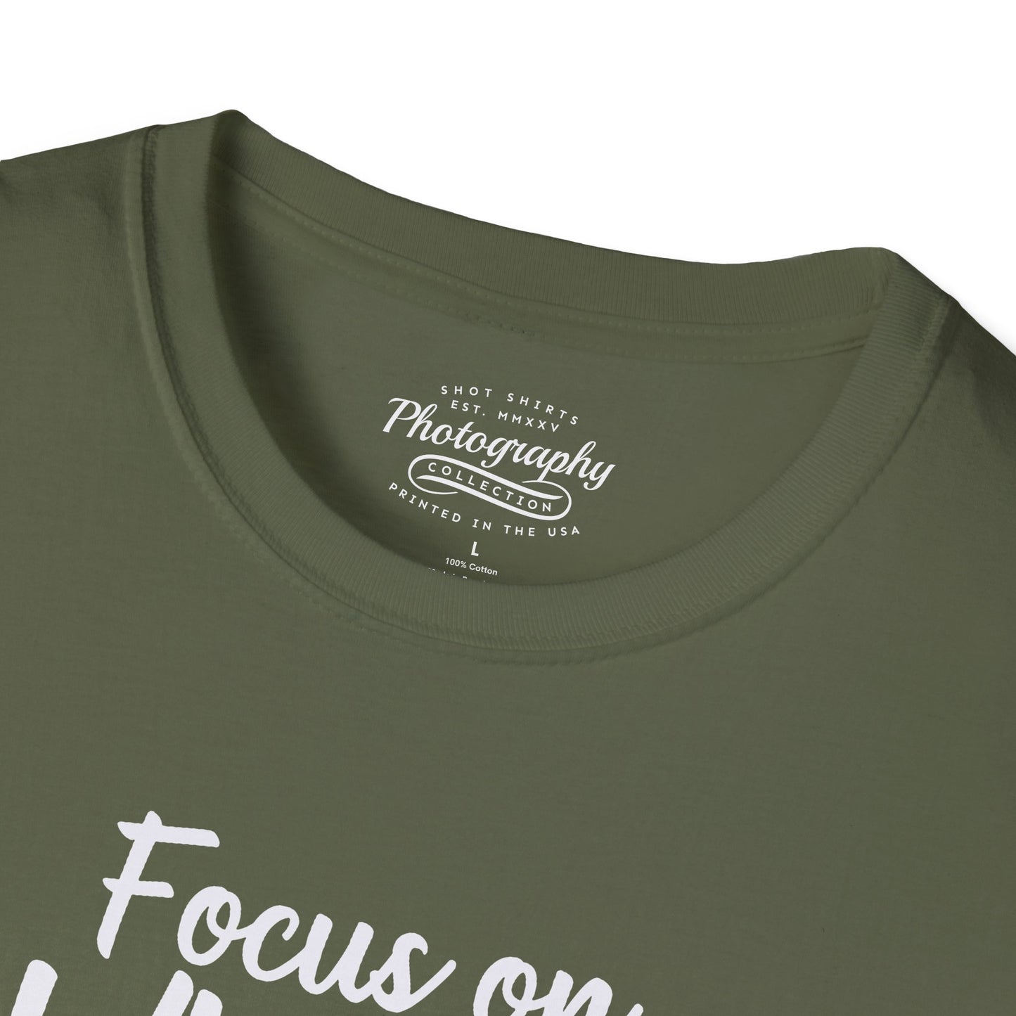 0084. Focus On What Is Important Grunge Photo Camera Unisex T-Shirt