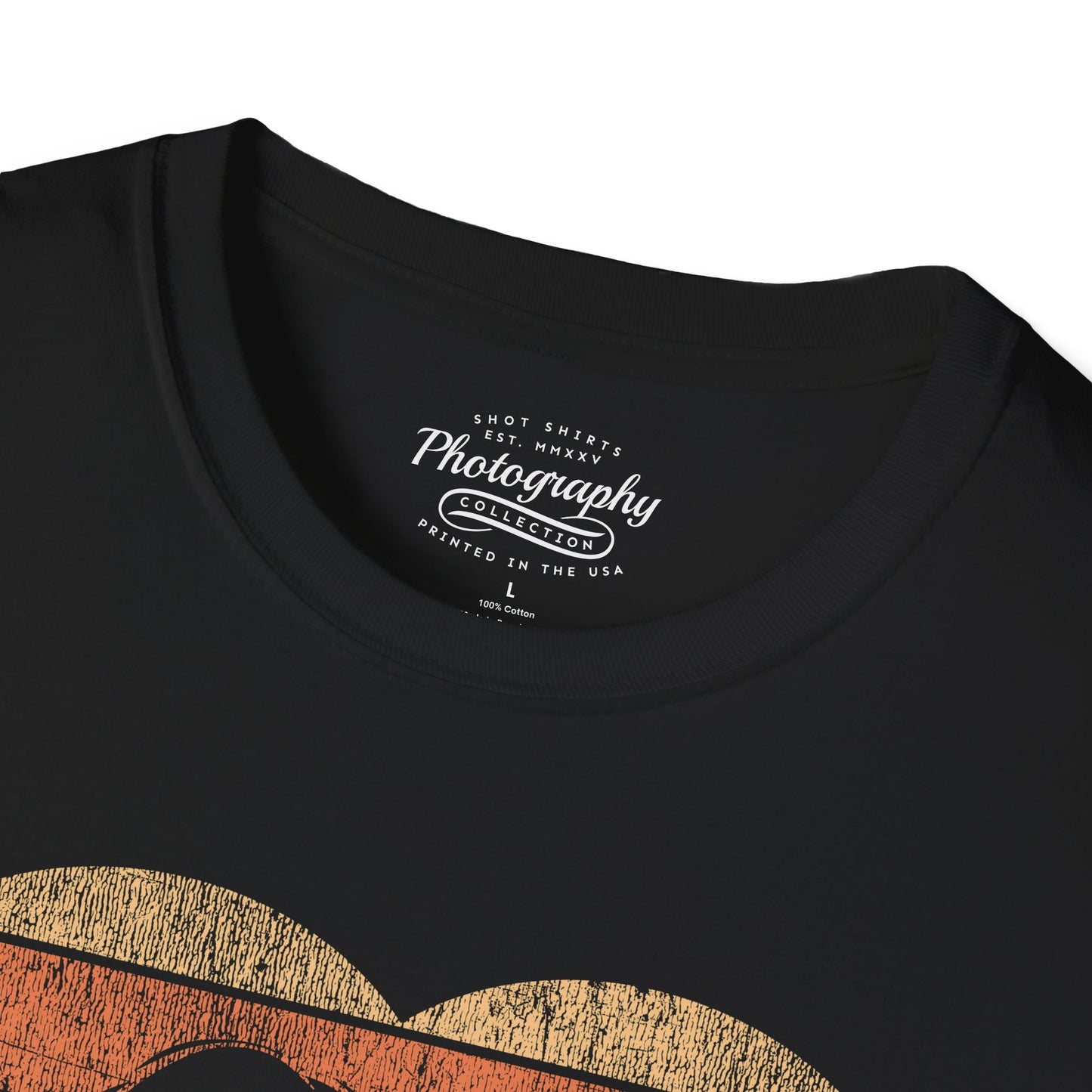 0044. Girl Photographer Silhouette Retro Sunset Heart Unisex T-Shirt