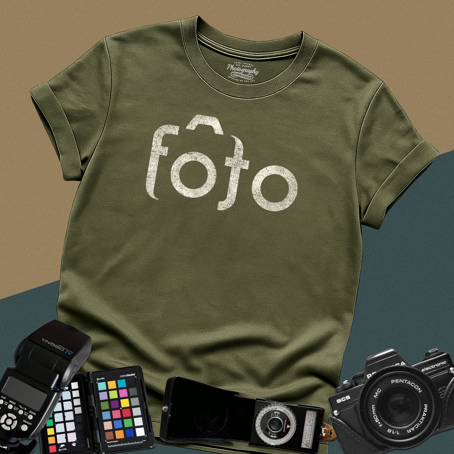 0017. Stylized Camera Foto Unisex T-Shirt