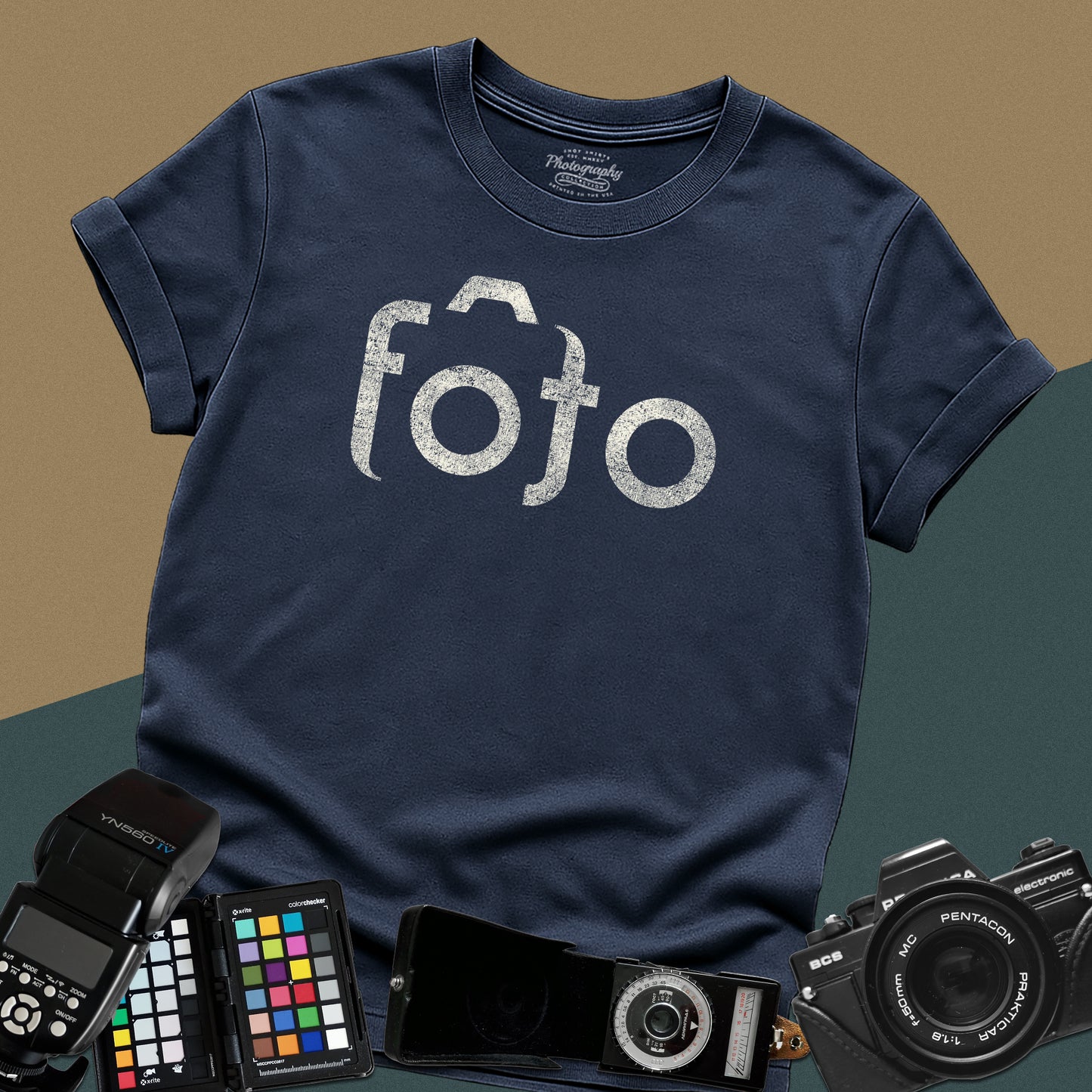 0017. Stylized Camera Foto Unisex T-Shirt