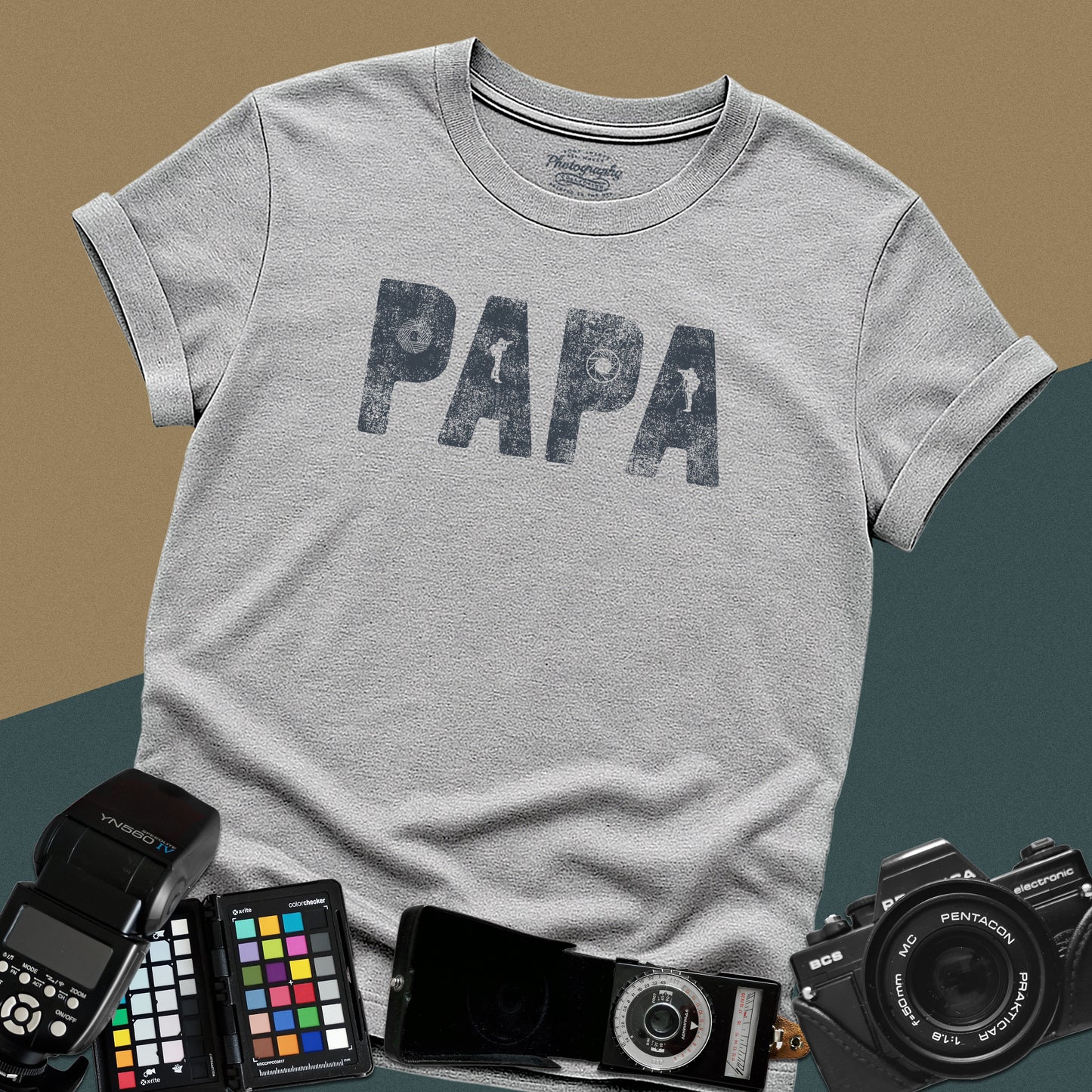 0033. Papa Photographer Unisex T-Shirt