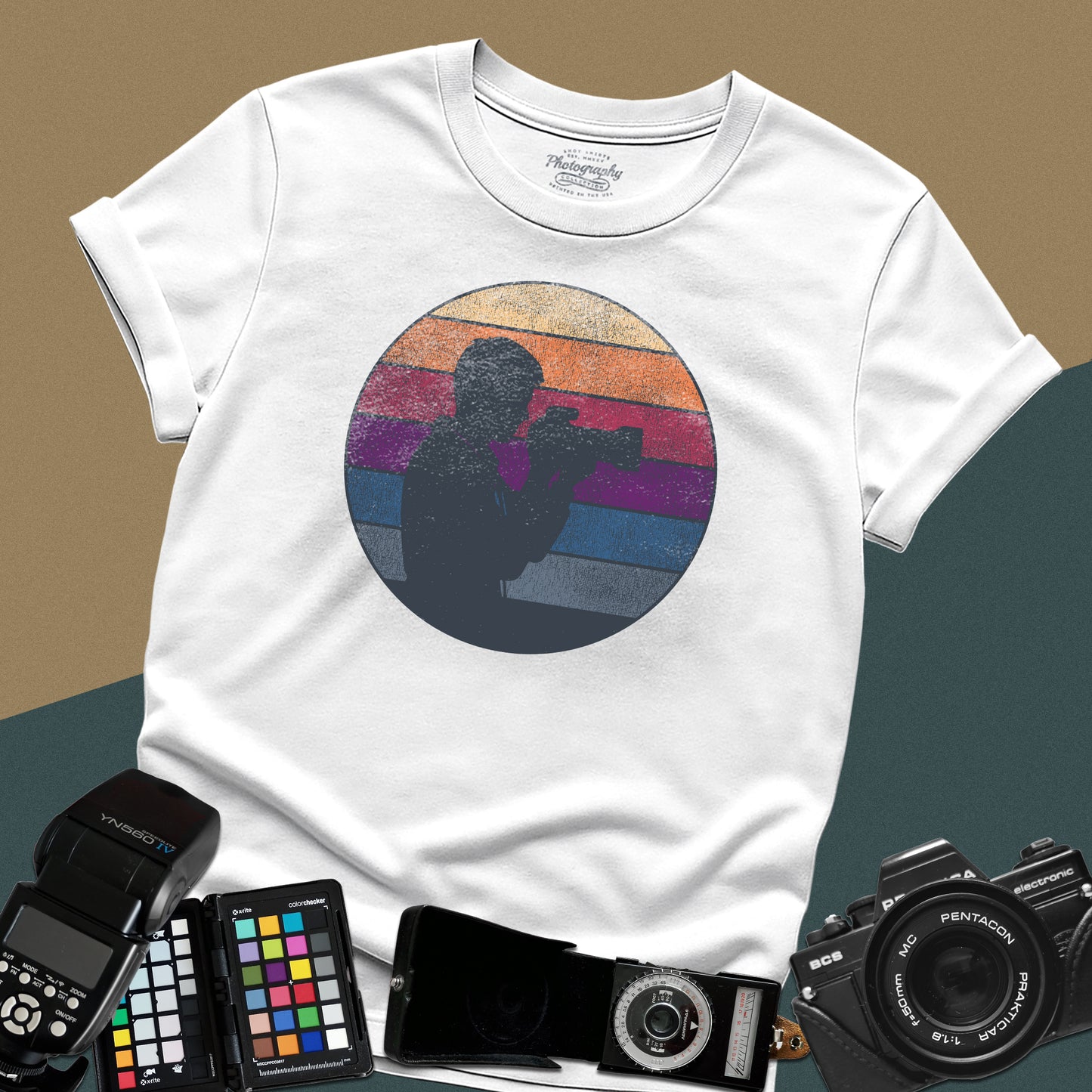0035. Retro Sunset Silhouette Of A Photographer Unisex T-Shirt