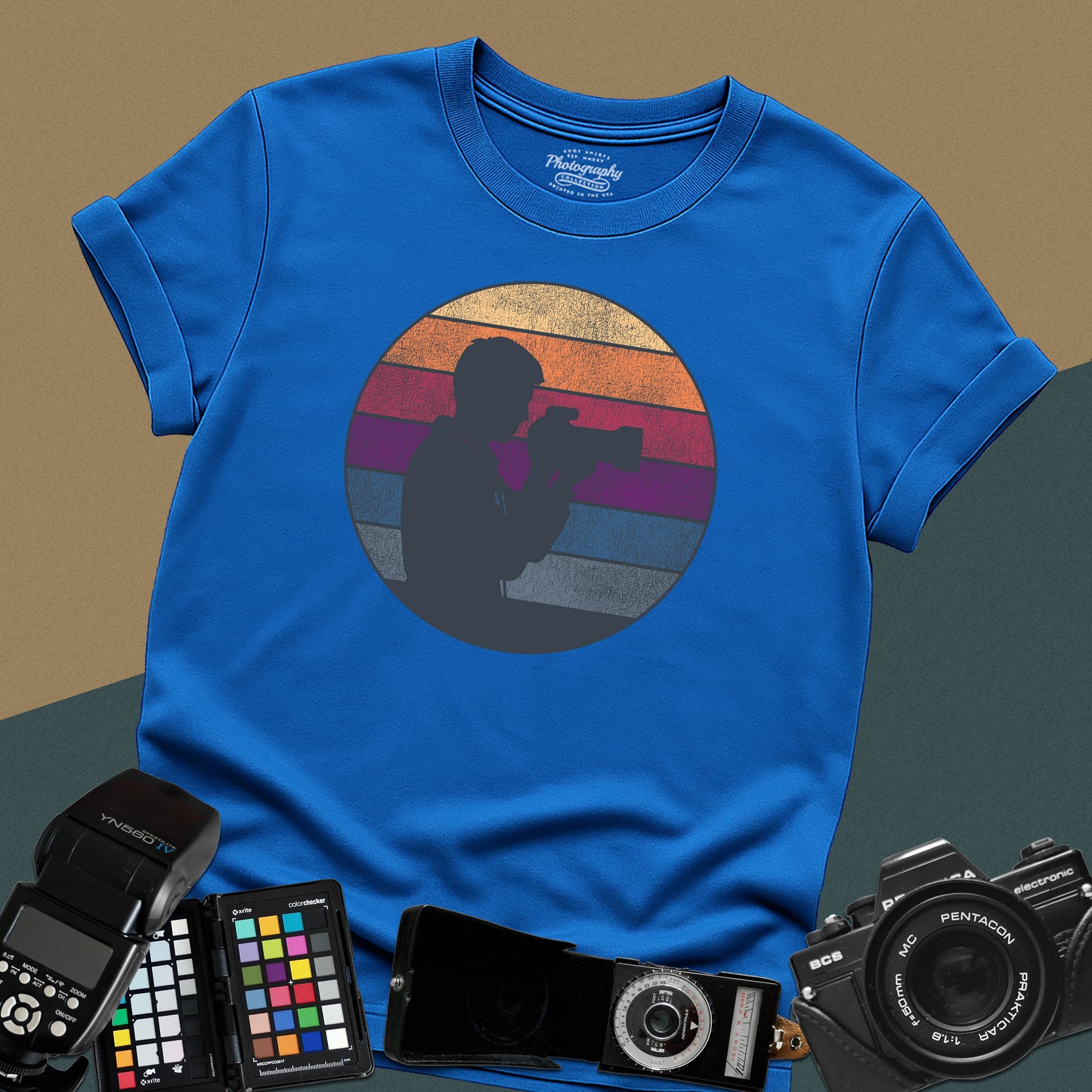 0035. Retro Sunset Silhouette Of A Photographer Unisex T-Shirt