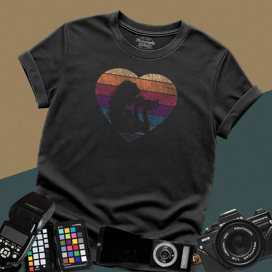 0044. Girl Photographer Silhouette Retro Sunset Heart Unisex T-Shirt