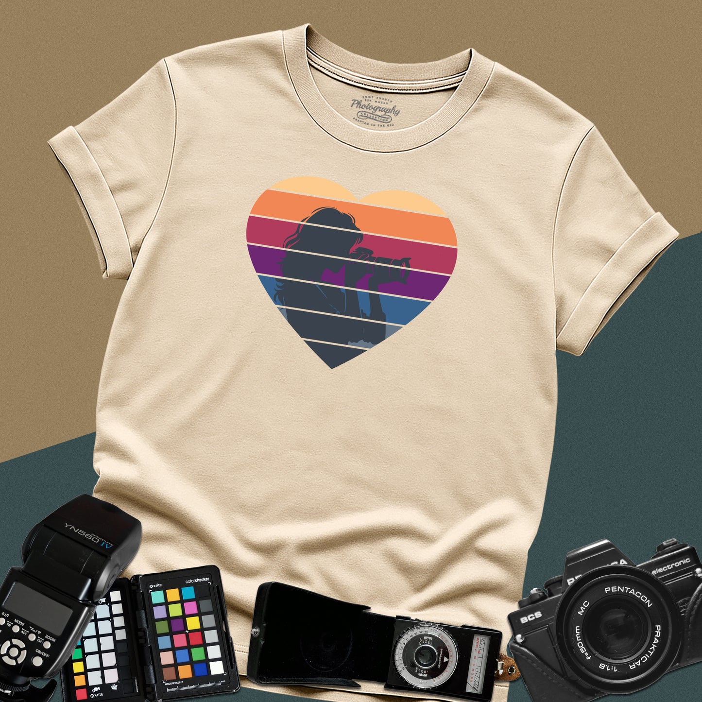 0044. Girl Photographer Silhouette Retro Sunset Heart Unisex T-Shirt