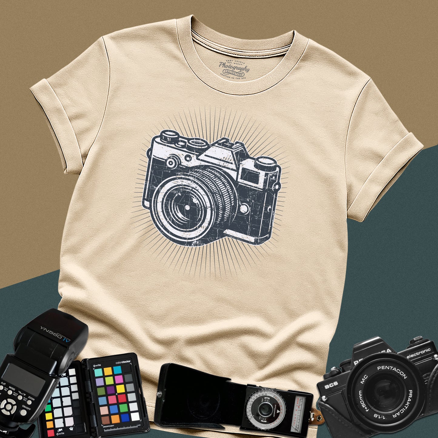 0053. Classic Grunge Retro Photo Camera Unisex T-Shirt