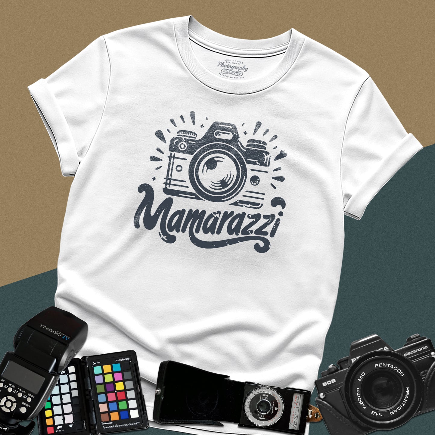 0078. Mamarazzi Grunge Classic Photo Camera Unisex T-Shirt