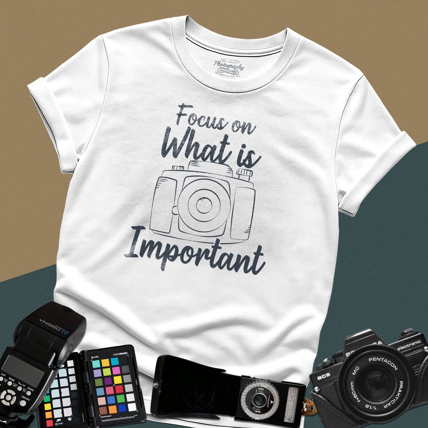 0084. Focus On What Is Important Grunge Photo Camera Unisex T-Shirt