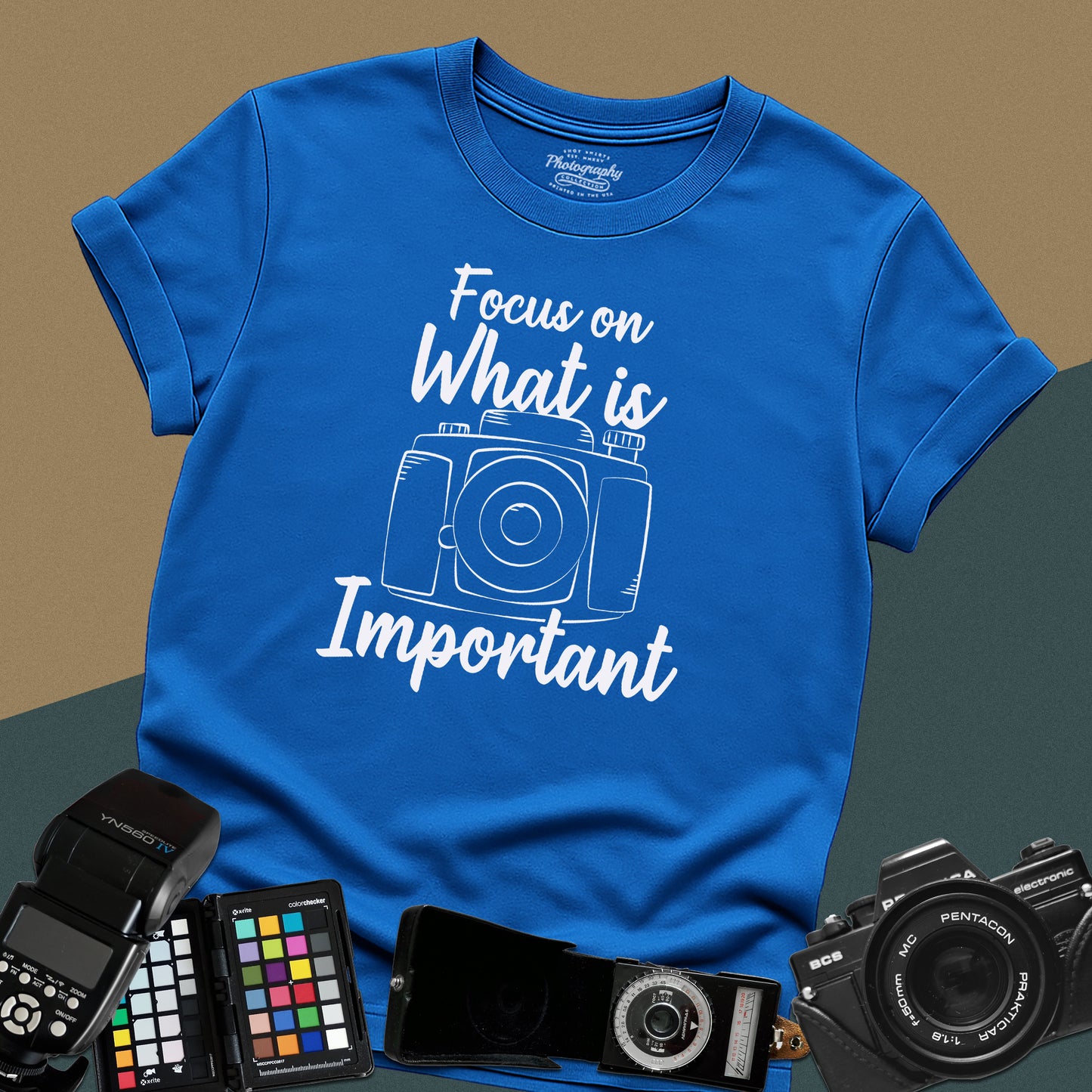 0084. Focus On What Is Important Grunge Photo Camera Unisex T-Shirt