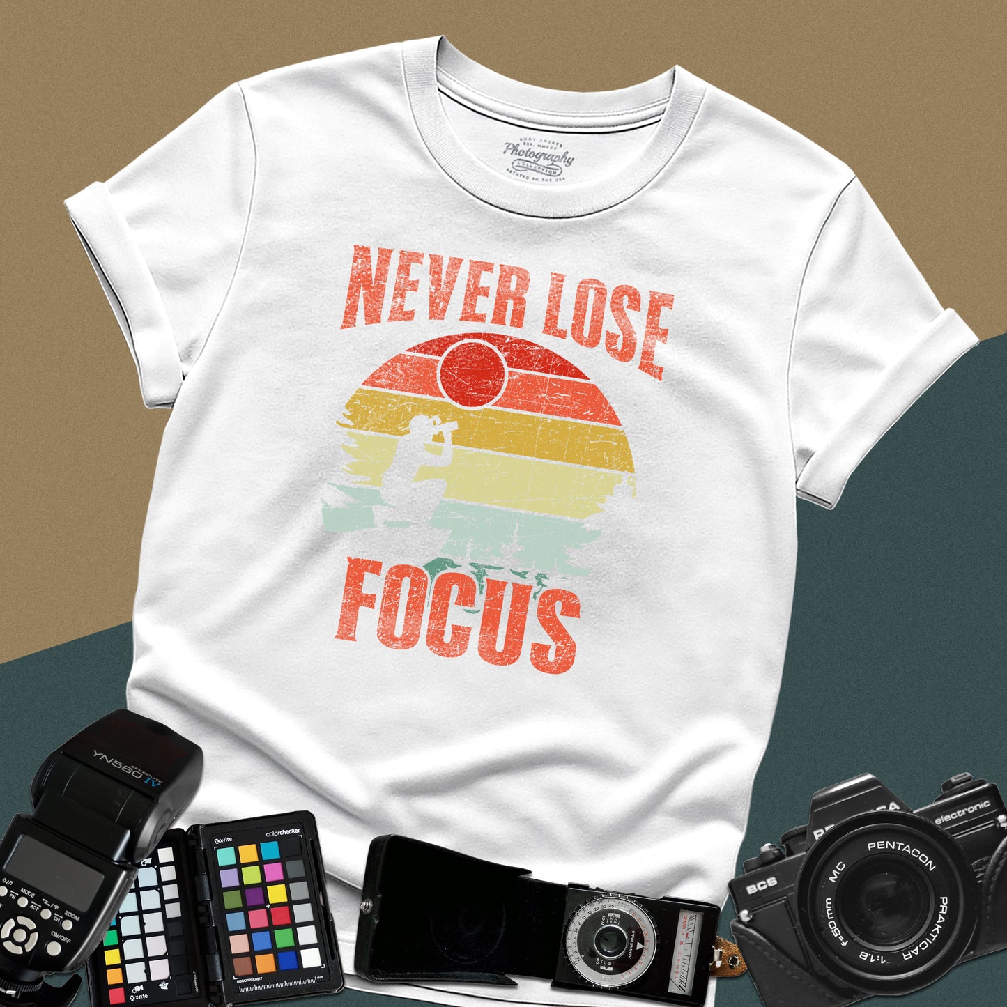 0092. Never Lose Focus Retro Sunset Photographer Silhouette Unisex T-Shirt
