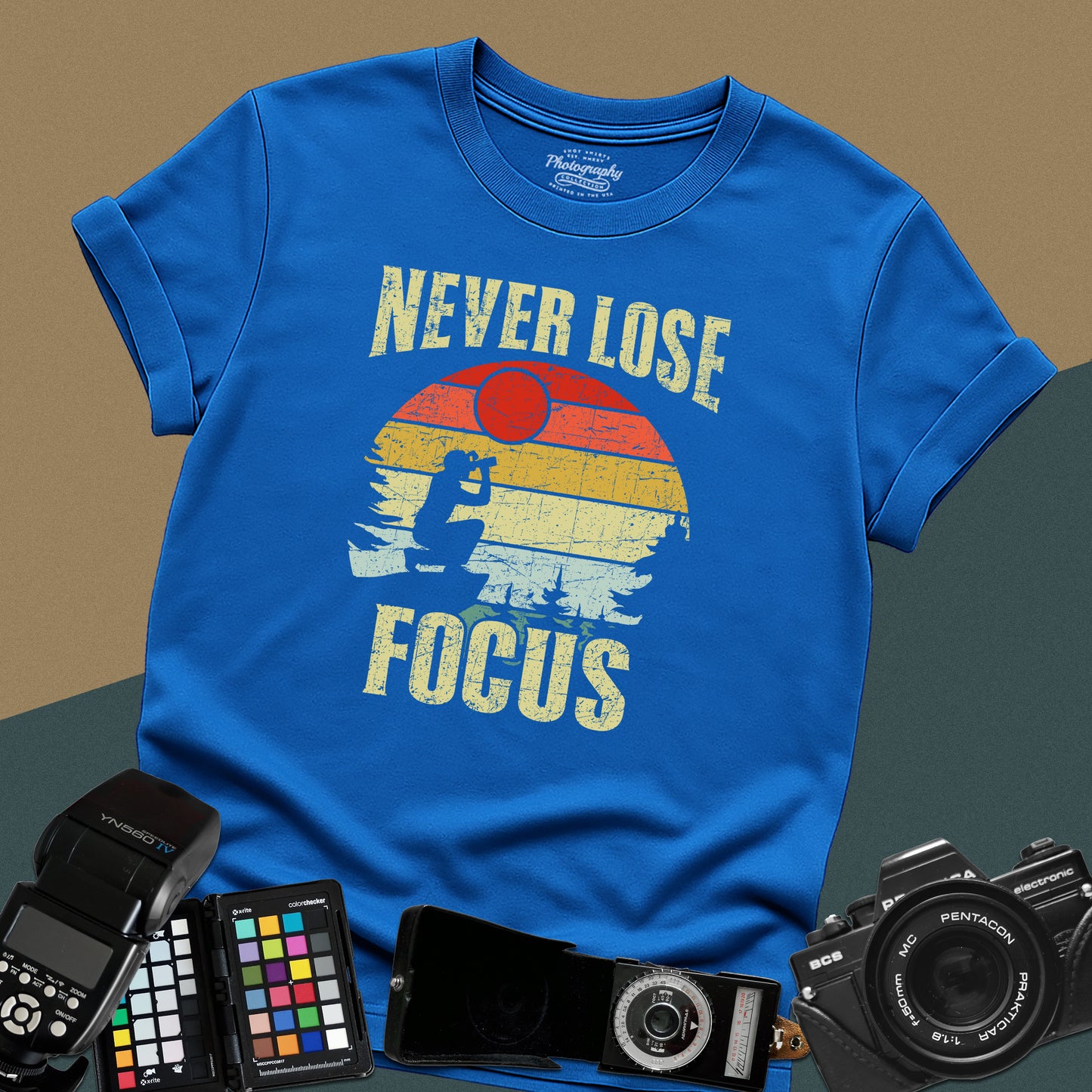 0092. Never Lose Focus Retro Sunset Photographer Silhouette Unisex T-Shirt