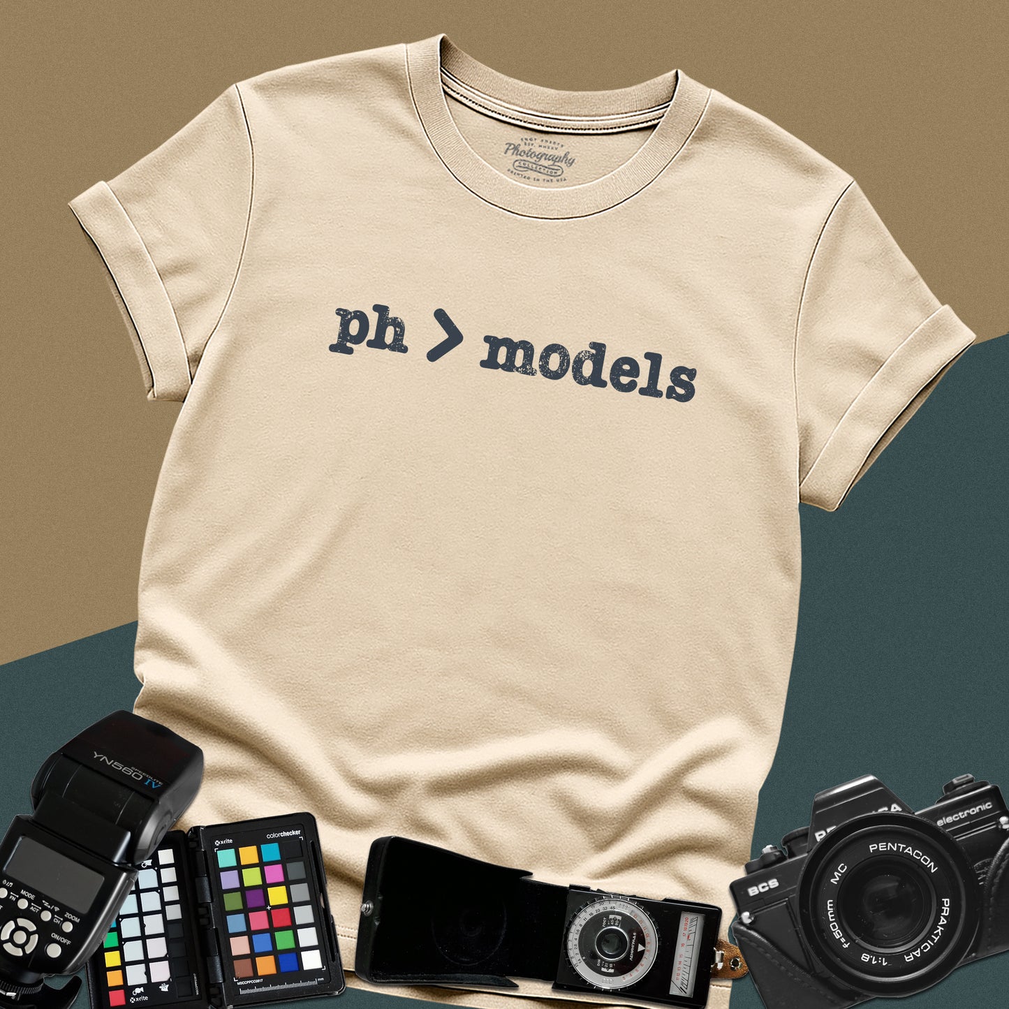 Graphic sand t-shirt with the text "ph > models" for fashion and portrait photographers.